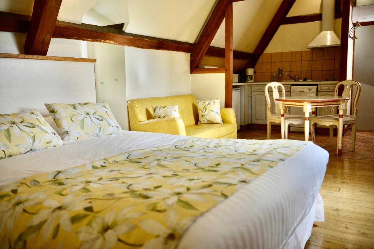 La Villa Des Consuls - Gite De Tourisme De Charme Сарла-ла-Канеда Экстерьер фото